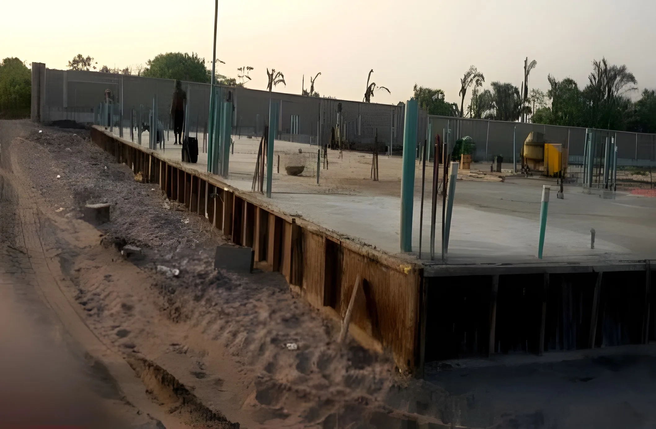 Site progress · Foundation slab and perimeter wall